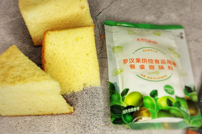 輕盈松軟，奶香四溢——酸奶戚風蛋糕的烘焙藝術